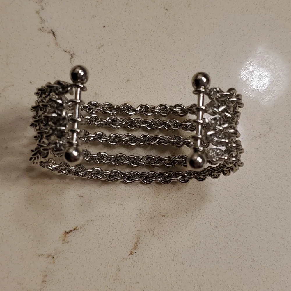 Cuff bracelet, silver with 5 band cuffs all connected - Picture 7 of 7